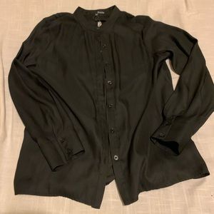 Women’s dress shirt